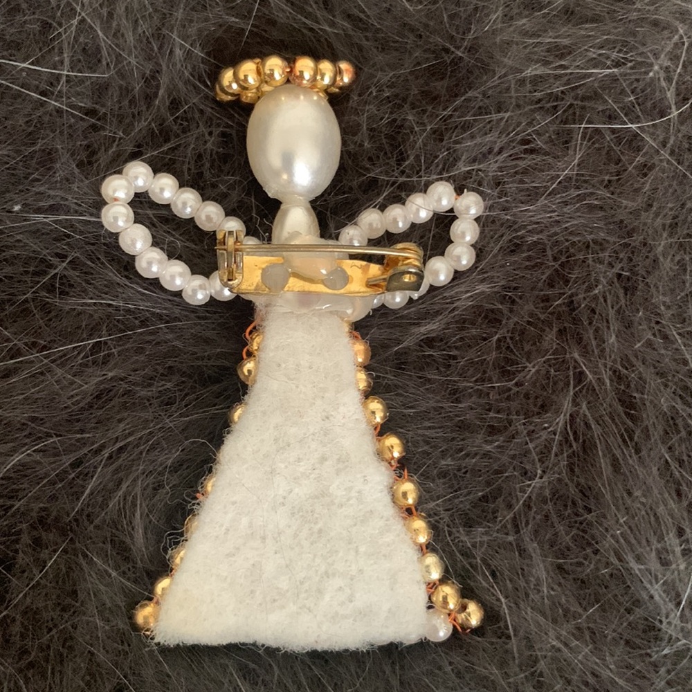 Angel Pin - Picture 2 of 7